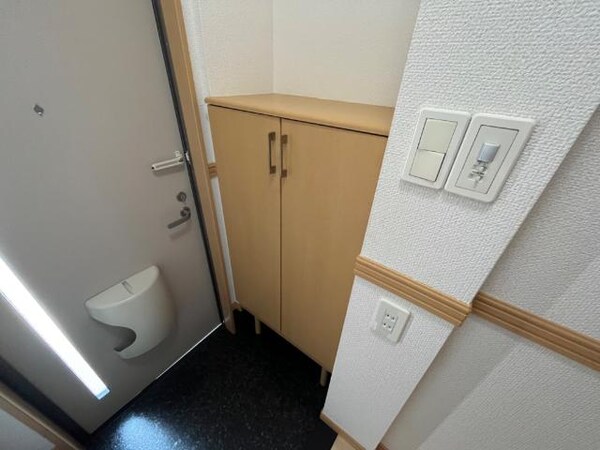 玄関(シューズボックス)