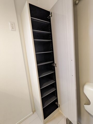 物件内観写真12　(101号室シューズボックス)
