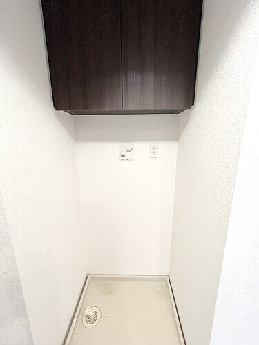 物件内観写真8　(洗濯機置場)