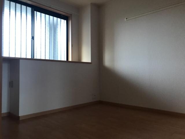 物件内観写真7　(洋室)