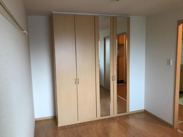 物件内観写真8　(クローゼット)