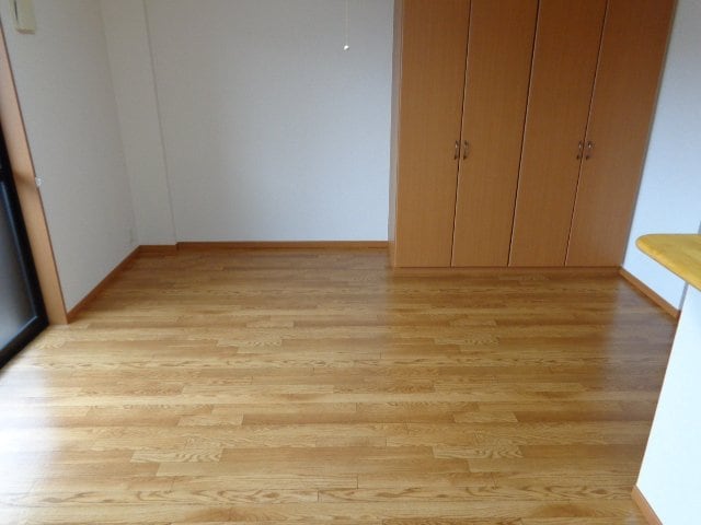 物件内観写真5　(リビング)