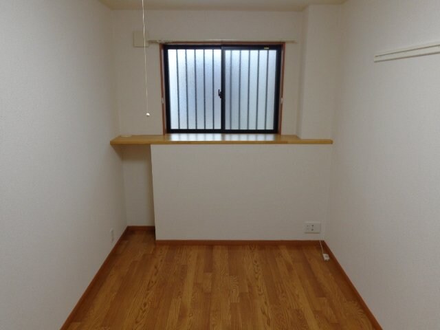 物件内観写真6　(北側洋室)