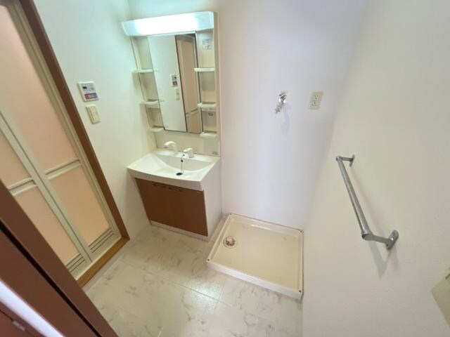 物件内観写真6　(洗面)