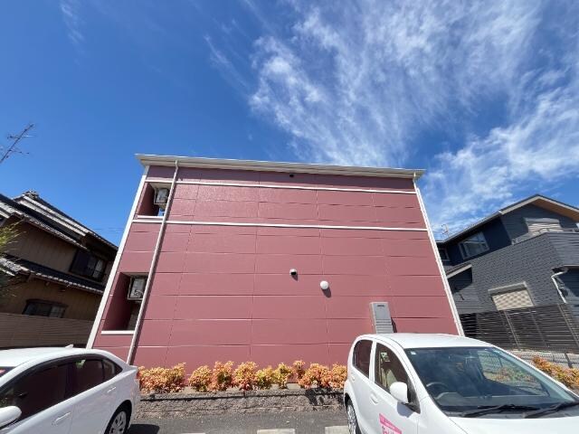 物件外観写真3　(外観写真（昼）)