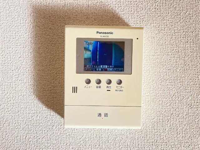 物件内観写真15　(カメラ付インターホン)