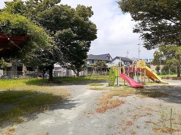 周辺環境(といまや公園まで293m)