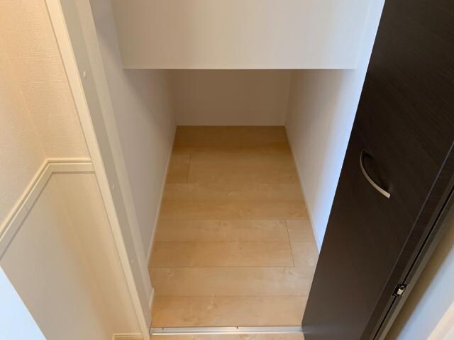 物件内観写真19　(収納)