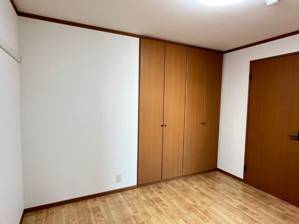 内装他(北洋室)