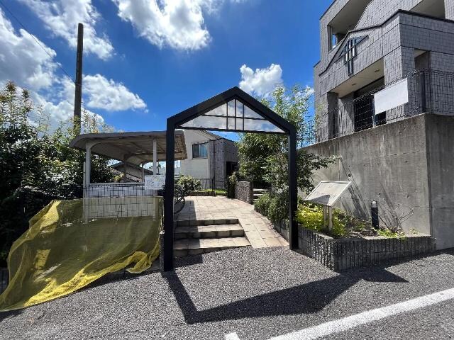 物件外観写真2　(外観写真（昼）)