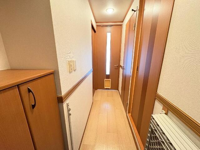 物件内観写真19　(玄関)