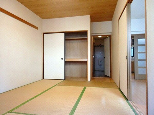 和室(室内写真は別部屋の写真です。)