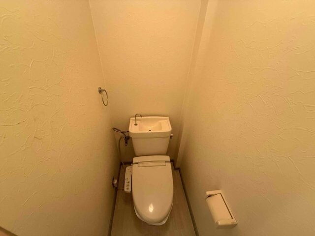 物件内観写真8　(室内写真は別部屋の写真です。)