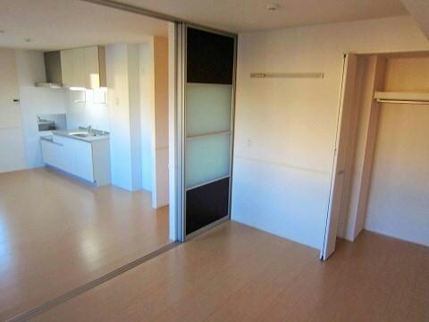 物件内観写真3　(室内写真は別部屋の写真です。)