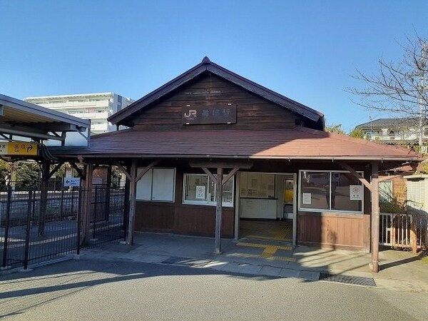 周辺環境(ＪＲ武豊線　亀崎駅まで948m)