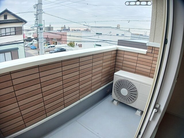 物件内観写真12　(陽当たり良好なバルコニーです)