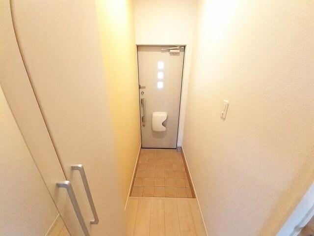 物件内観写真11　(毎日通る玄関はこちらです)