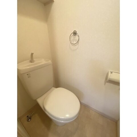 物件内観写真9　(室内写真は別部屋の写真です。)