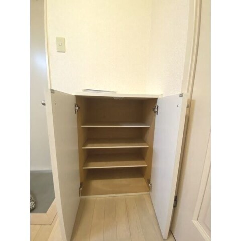 物件内観写真10　(室内写真は別部屋の写真です。)