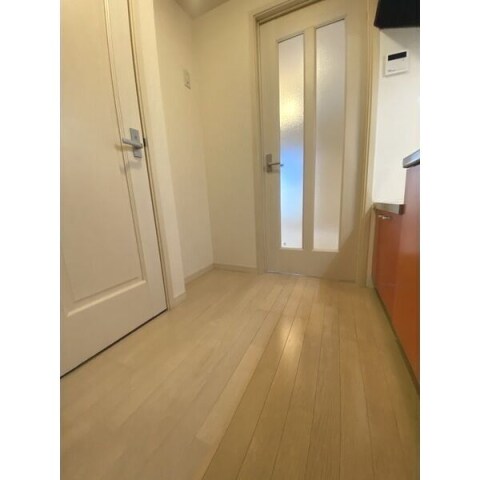 物件内観写真11　(室内写真は別部屋の写真です。)