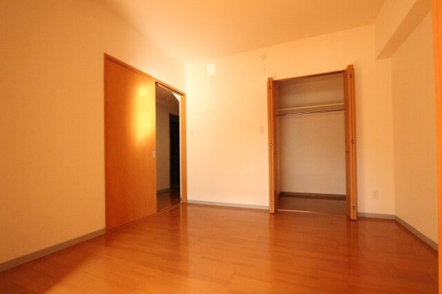 物件内観写真6　(※別部屋のお写真で、現況優先と致します。)