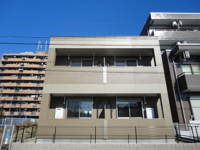 物件外観写真3　(外観写真（昼）)