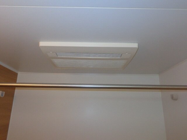 物件内観写真19　(浴室乾燥機)