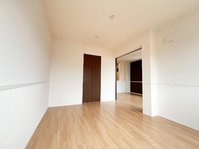 物件内観写真5　(室内)