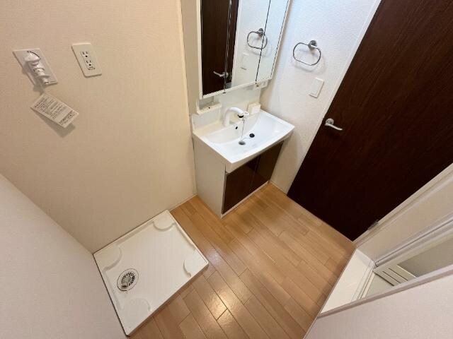 物件内観写真7　(洗面)