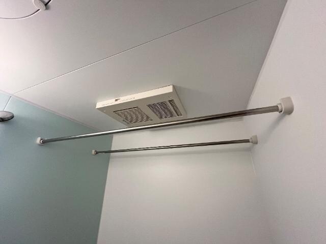 物件内観写真17　(浴室換気乾燥機)