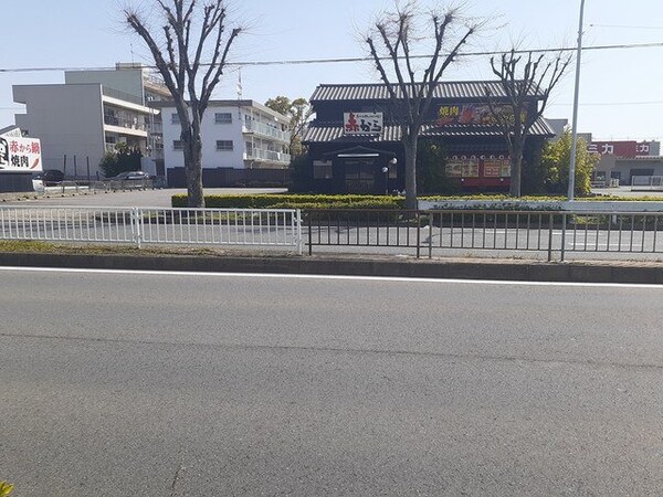 周辺環境(赤から当知店まで460m)