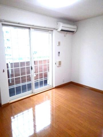 物件内観写真3　(おしゃれな内装です)