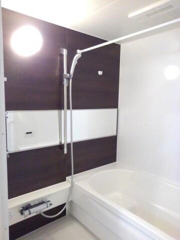 物件内観写真5　(お風呂で日々の疲れを落としましょう)