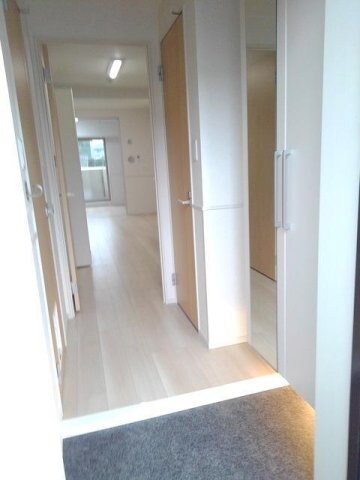 物件内観写真6　(毎日通る玄関はこちらです)