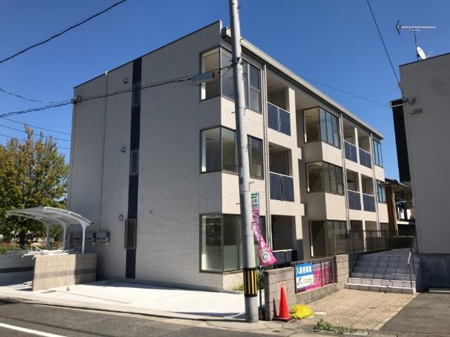 物件外観写真2　(外観写真（昼）)