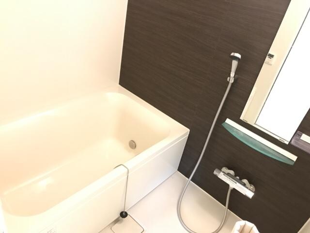 物件内観写真6　(追い焚き)