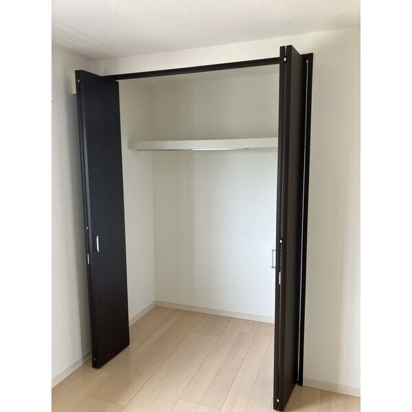 物件内観写真11　(室内写真は別部屋の写真です。)