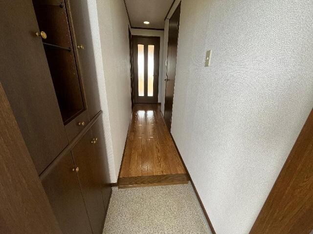 物件内観写真14　(玄関)