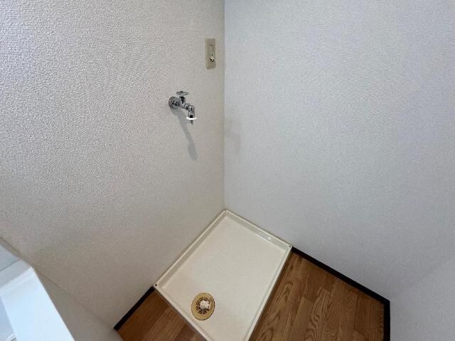 物件内観写真17　(洗濯機置場)