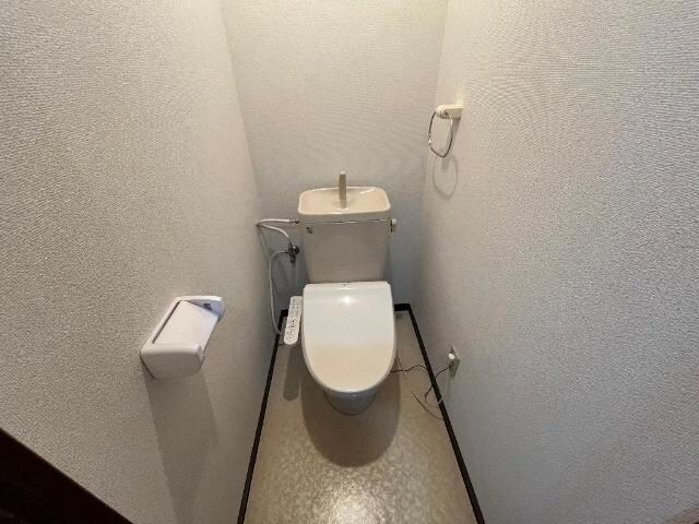 物件内観写真21　(シャワー付トイレ)