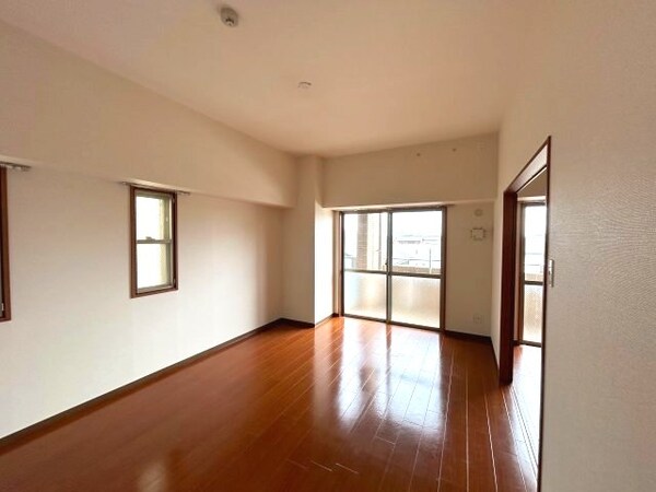 居室(室内写真は別部屋の写真です。)