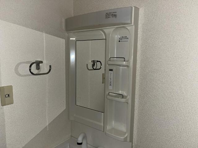 物件内観写真20　(洗面台ミラーキャビネット)