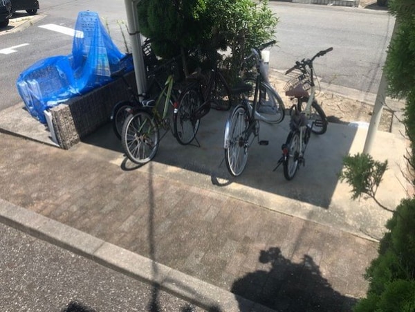 その他(駐輪場・ゴミ捨て場)