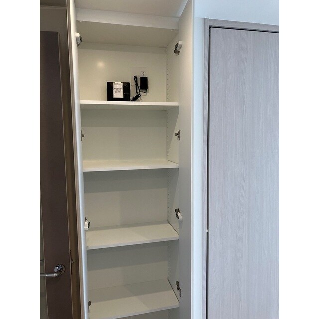 物件内観写真13　(洗濯機置場)