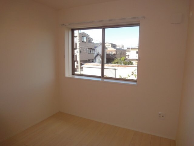 物件内観写真15　(洋室)