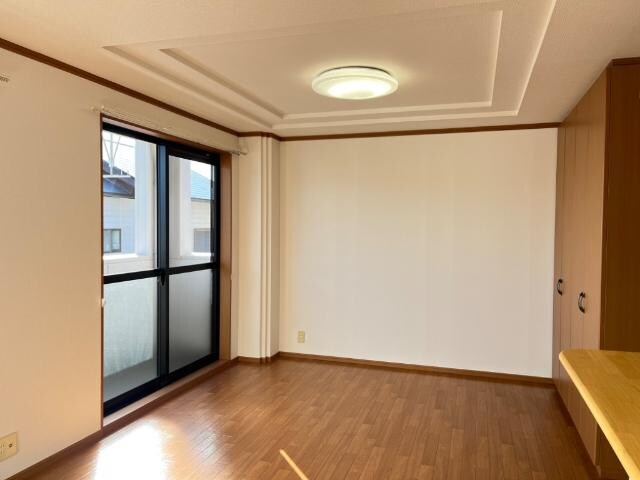 物件内観写真5　(リビング)