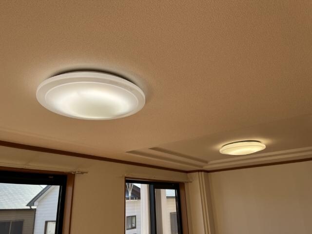 物件内観写真11　(照明器具)