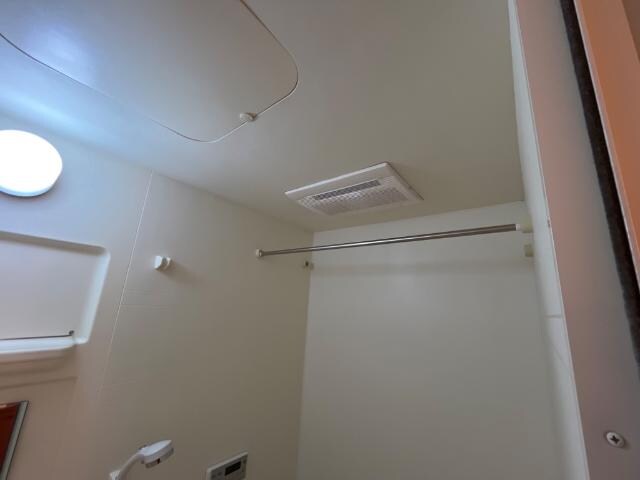 物件内観写真18　(浴室乾燥機)
