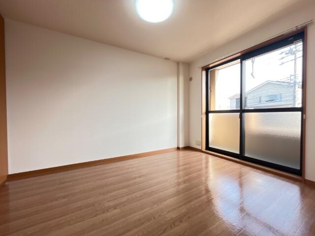 物件内観写真5　(南洋室)