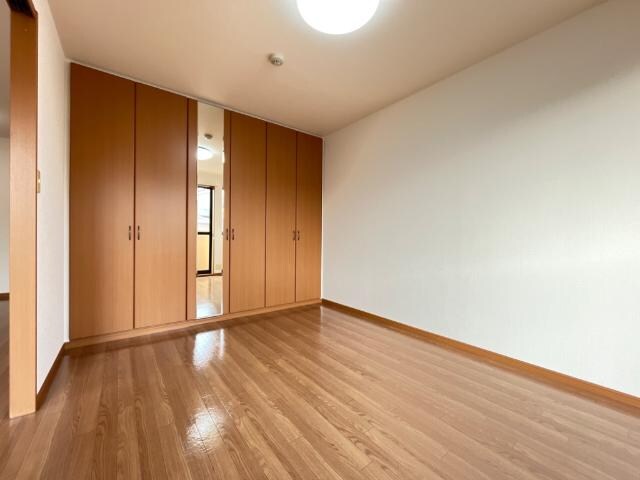 物件内観写真6　(南洋室)